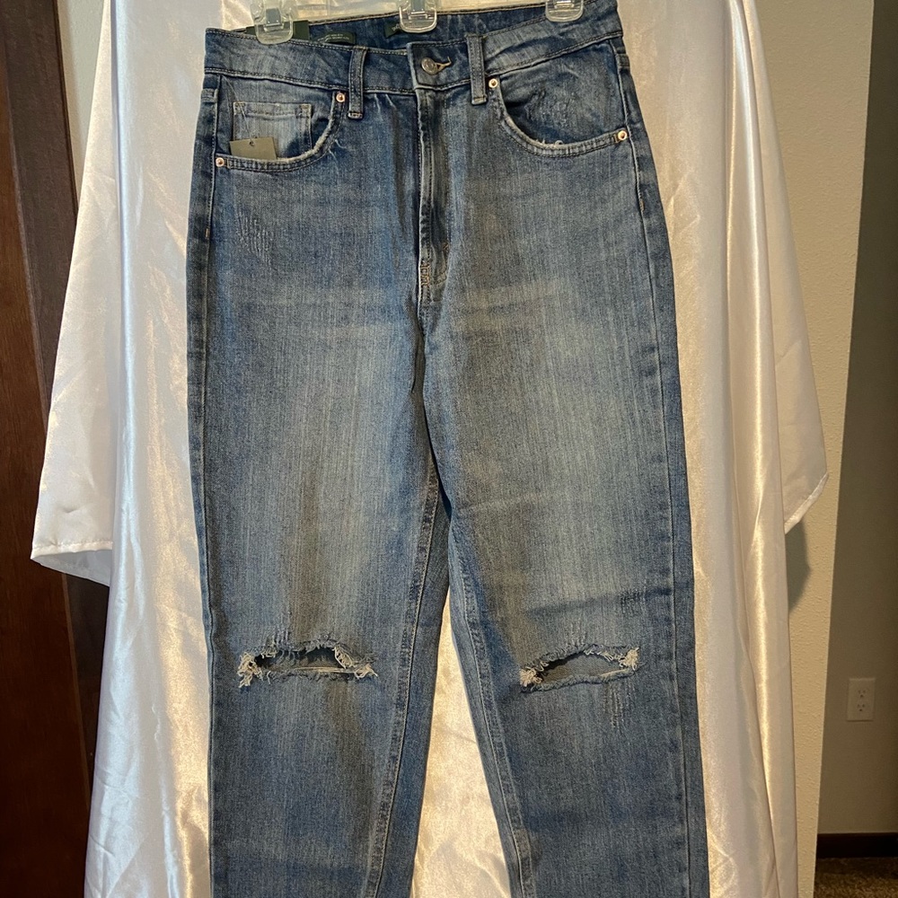 Mom Jeans - Medium Wash